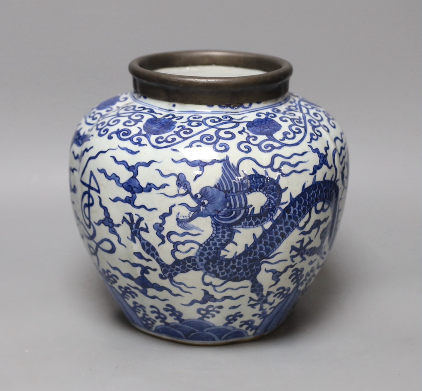 A Chinese blue and white ‘dragon jar, Wanli mark and possibly of the period, 23 cm high